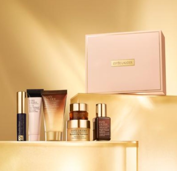 ESTÉE LAUDER Gift With Purchase 2026