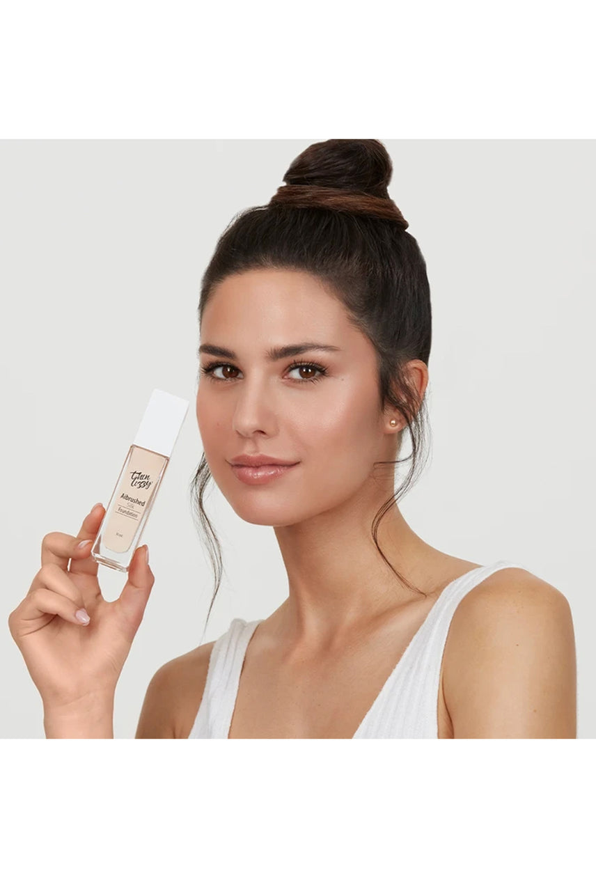 Thin Lizzy Airbrushed Silk Foundation Duchess 28ml - Life Pharmacy St Lukes